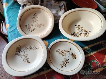 Set piatti in porcellana decorata