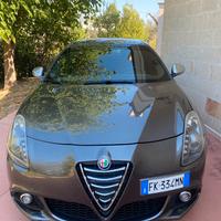Alfa Romeo Giulietta 1.6JTDm-2 105cv EXLUSIVE