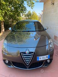 Alfa Romeo Giulietta 1.6JTDm-2 105cv EXLUSIVE