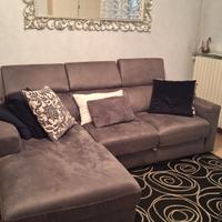 divano con penisola in microfibra grigio