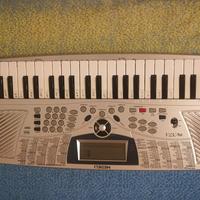 tastiera musicale con 100 stili