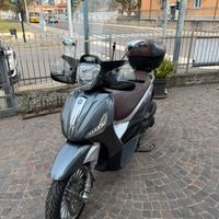 Piaggio Beverly 300 Anno 2019 km 32000