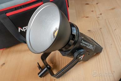 Luce LED Daylight Aputure LS C120D II (V-Mount)