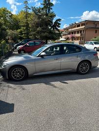 Alfa  Romeo Giulia 2017 2.2 jtd