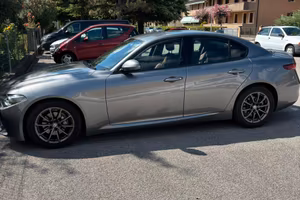 Alfa  Romeo Giulia 2017 2.2 jtd