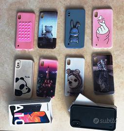Samsung Galaxy A10 con 9 cover e scatola originale