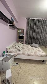 Singola con balcone zona Marconi spese comprese