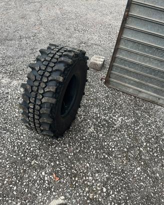Gomme 285/75 16