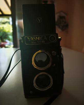 Yasica Mat-124 G