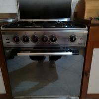 cucina con forno a gas