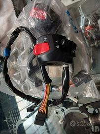 commutatore destro SUZUKI BURGMAN 400 K7 NUOVO