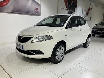 Lancia Ypsilon 0.9 Twinair 80 CV metano Ecoch...
