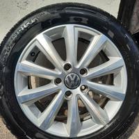 Cerchi in lega Volkswagen con gomme estive