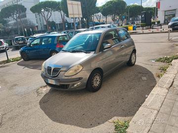 Lancia Ypsilon 1.3 diesel perfetta a poco prezzo