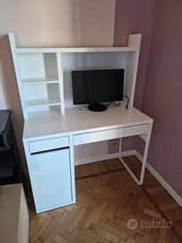 Scrivania Micke Ikea bianca