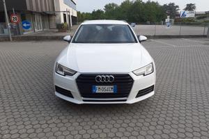 Audi A4 Avant 2.0 TDI 122 CV Business