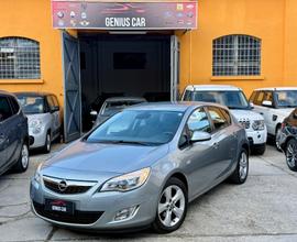 Opel Astra 1.4 100CV 5 porte Cosmo - Neopatentati
