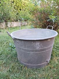 Vecchia grande tinozza zincata 