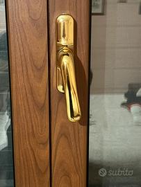 Finestra taglio termico con ribalta