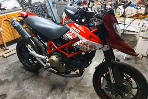 ducati Hypetmotard 1100
