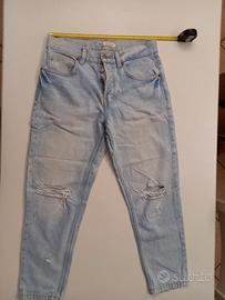 jeans  strappati Zara