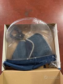 Parabrezza bambini e suo attacco universale