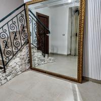 Eleganza Riflessa – Splendido Specchio con Cornice