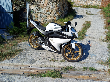 Yzf-r125