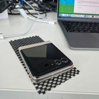 Razr50 256