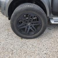 4 Cerchi Mitsubishi con gomme