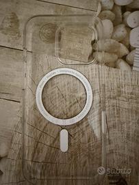 cover originale Apple MagSafe per iPhone 16 Pro