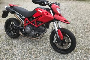 Ducati Hypermotard 796