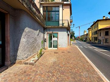 NEGOZIO A GARDONE RIVIERA