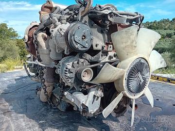 Motore isuzu tipo 4hk1