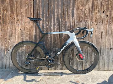 Colnago Y1RS Enve SES 6.7