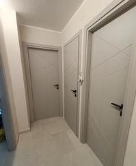 Porte interne Spissu finestre e persiane posa