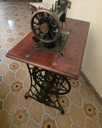 macchina da cucire anni 40 singer
