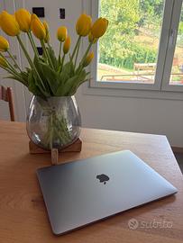MacBook Air 13” 2019 Intel i5 – 8 GB RAM – 128 GB