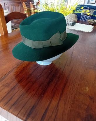 Cappello verde anni 30/40
