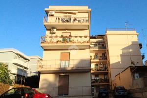 3 LOCALI A VILLA SAN GIOVANNI