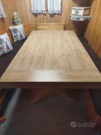 Tavolo da interno