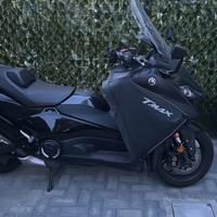 T Max 560 Tech Max