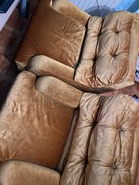 Divano vintage in velluto a coste anni 70/80