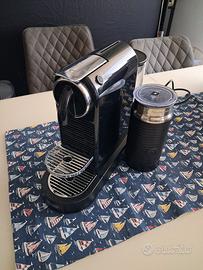 macchina caffè con Cappuccinatore 