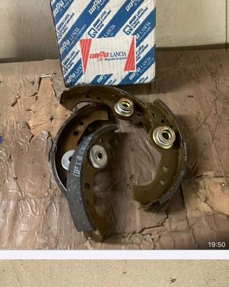 Ganasce 127 Panda Nuova 600 Fiat Uno OriginaleFiat