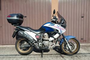 Honda Transalp 700 versione Abs