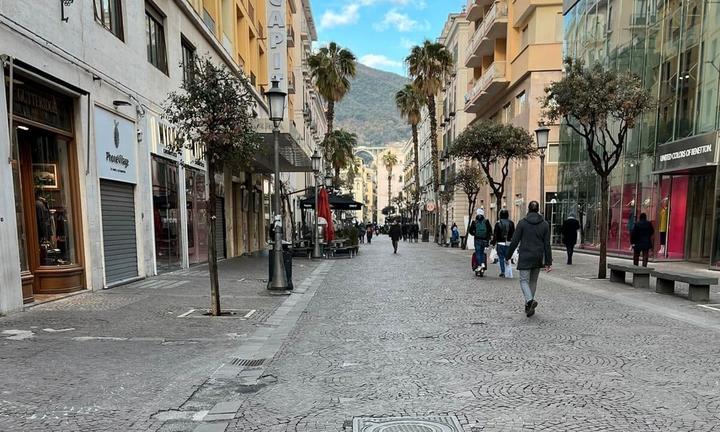 Locale commerciale -corso Vittorio Emanuele