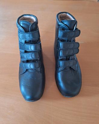 scarpe  per anziani fatte a mano in pelle 