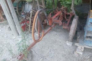Aratro monovomere