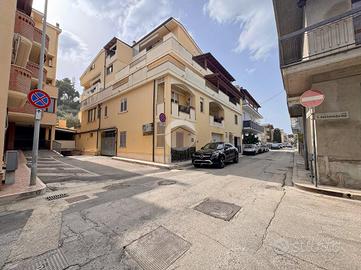 2 LOCALI A ROSETO DEGLI ABRUZZI